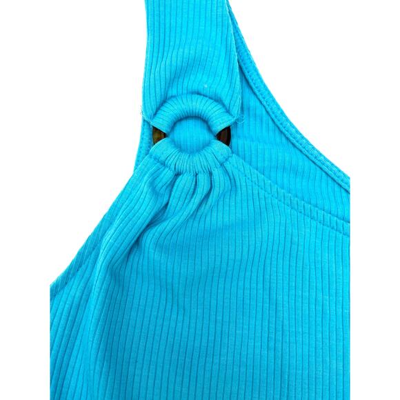 LOVE, FIRE Trendy Plus Size One-Shoulder Blue Ribbed O-Ring Crop Tank 2x - Picture 3 of 3